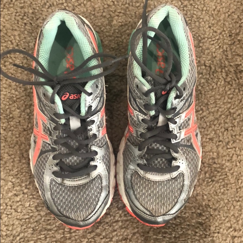 ASICS women’s running shoes size 7